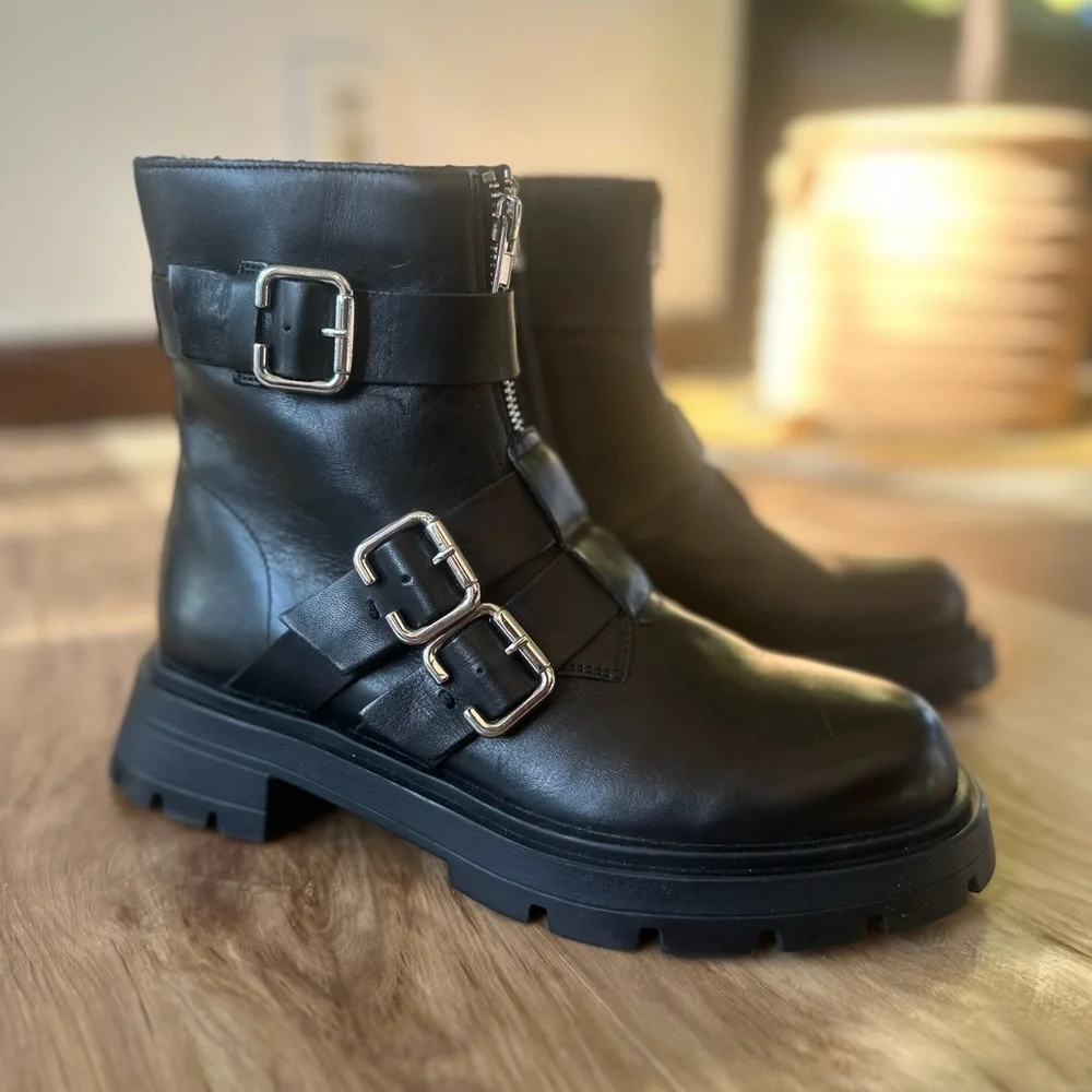 Zara Black Buckled Leather Ankle Moto boots Size 39 US Women 8 New